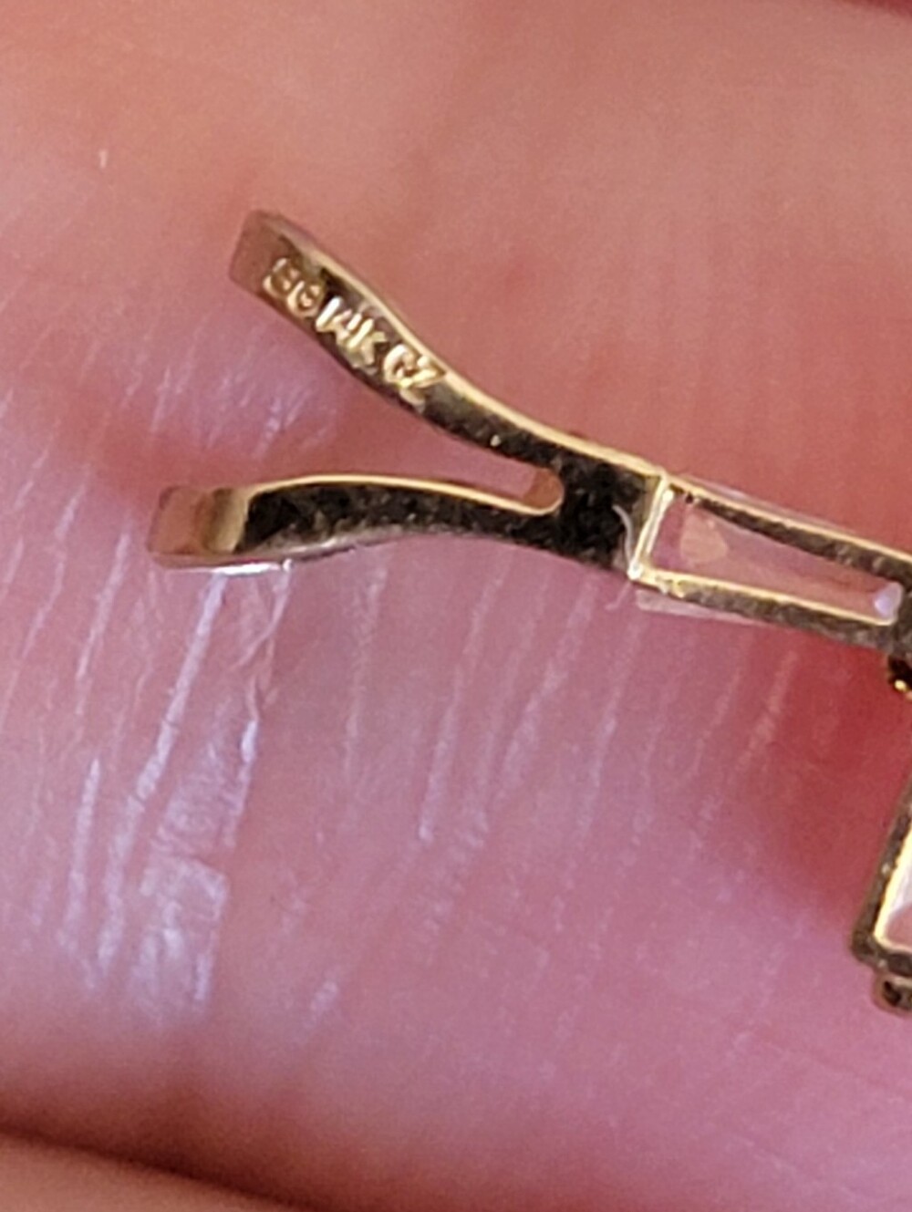 14k Gold Cross Pendant - Picture 3 of 5
